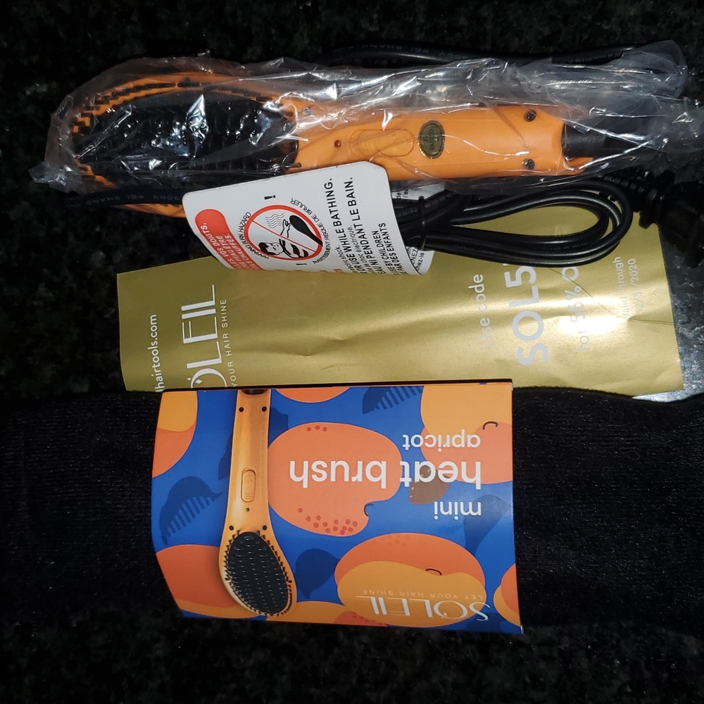 Heat brush styling tool mini